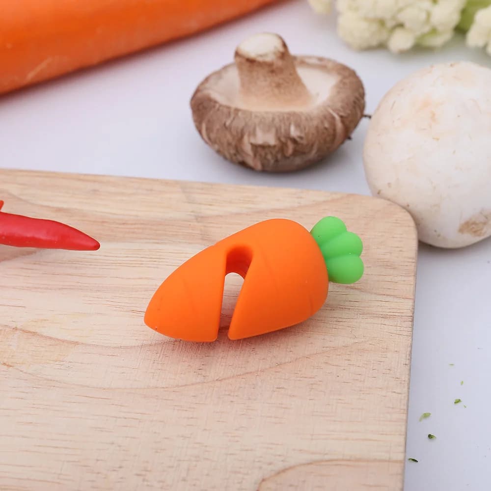 Silicone Carrot Chicken Leg Shaped Pot Lid Lifting Anti Overflow Device, Anti Overflow Pot Lid Clip, Practical Kitchen Tool